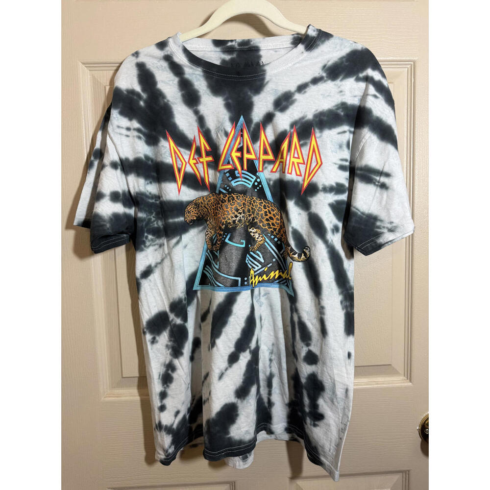 Def Leppard Tie-Dye Graphic T-Shirt, Medium